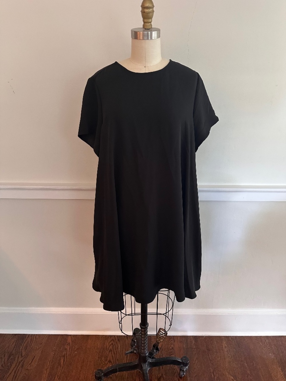 Banana Republic Aurelia Crepe Mini Dress Black L Petite NWT